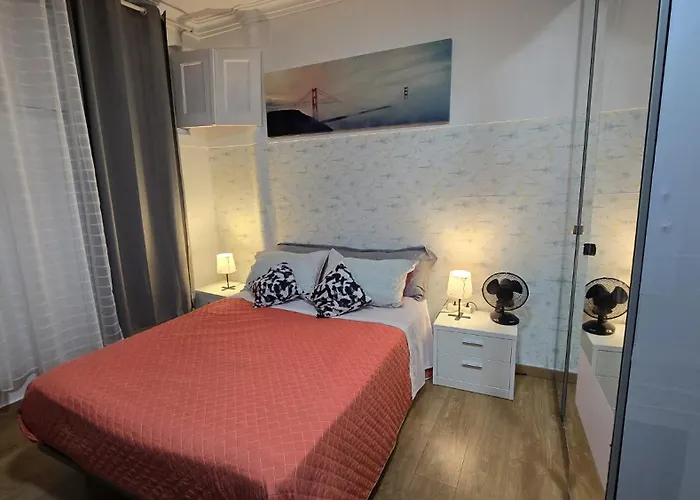 Apartamento Cave -1 Estudio Inteiro No Areeiro Em Lisboa
