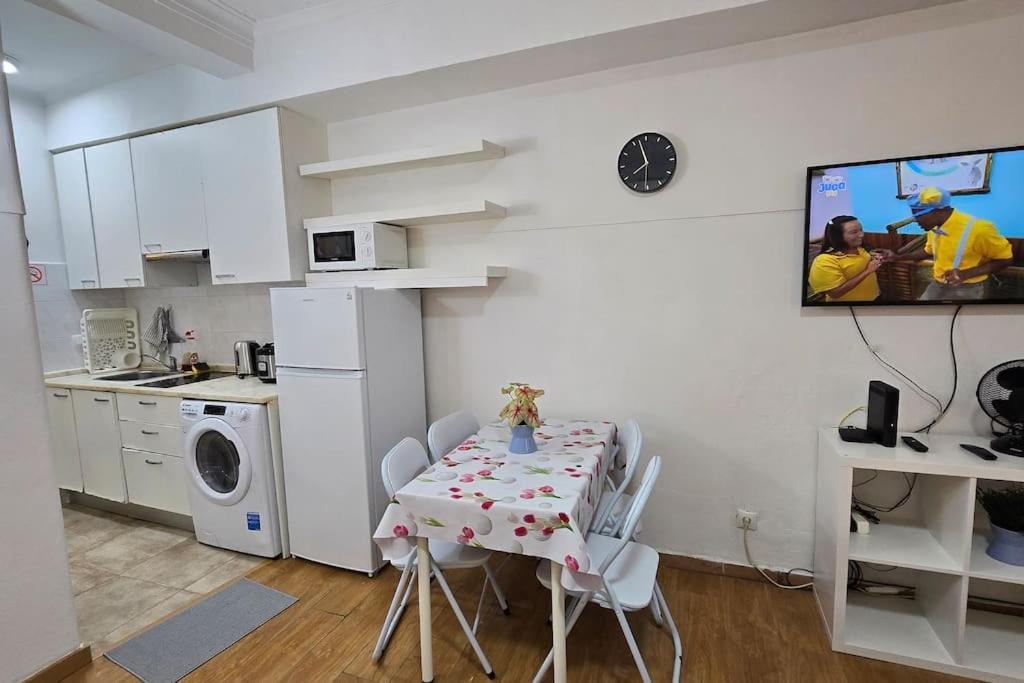 Cave -1 Estudio Inteiro No Areeiro Em Apartment Lissabon